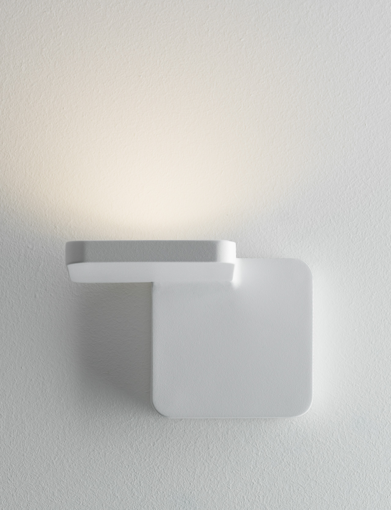 Quad-Lamp for Wall